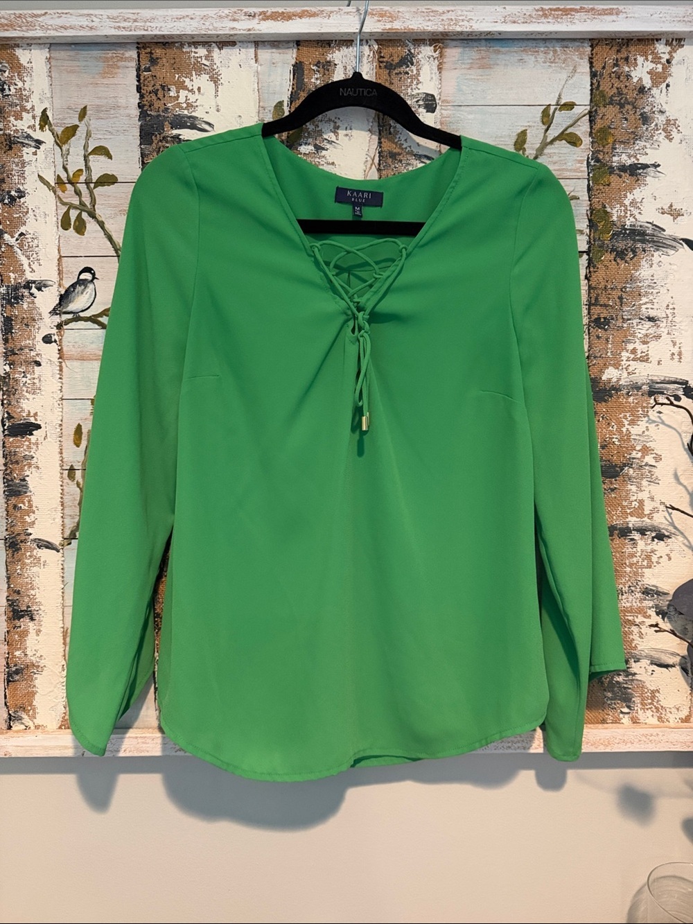 Kaari Blue Kelly Green Lace-Up V-Neck 3/4 Sleeve Blouse